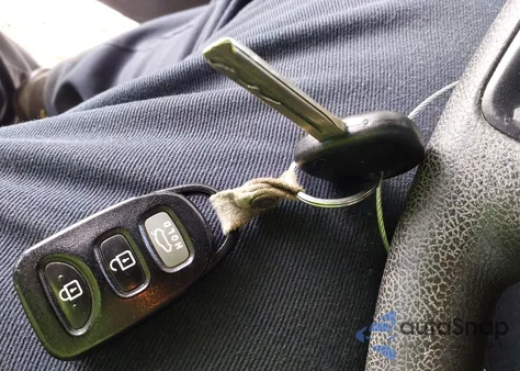 2013 Hyundai Sonata Gls from USA, damaged, VIN 5NPEB4AC4DH606698